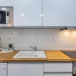 Apartamento Sítio Do Castelo In By Lovelystay