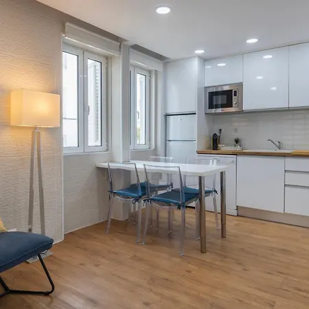 Sitio Do Castelo In By Lovelystay Apartment *