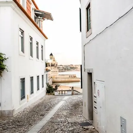 Sitio Do Castelo Beach In Cascais By Lovelystay Apartment